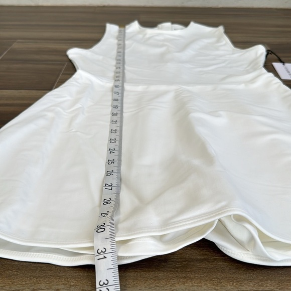 NWT WeWoreWhat Active Dress in Optic White, L - Picture 5 of 16